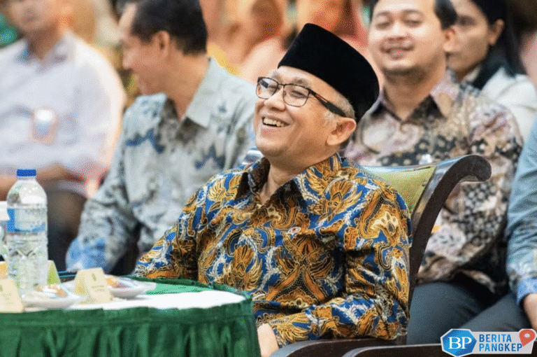 wamendikdasmen-ungkap-sekolah-gratis-tak-mungkin-diterapkan-tahun-ini