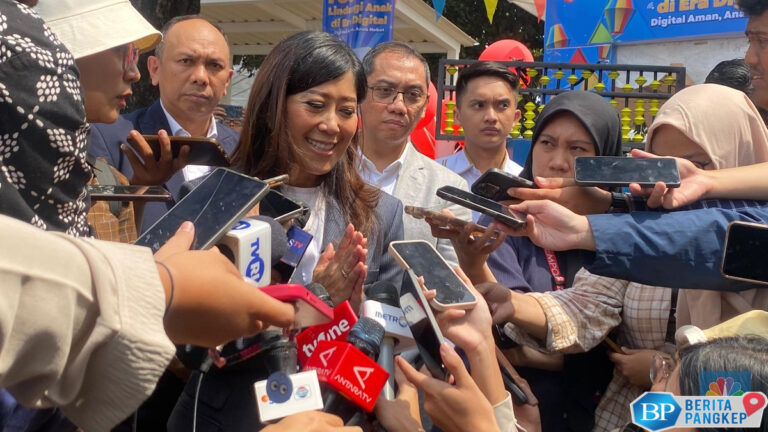 ada-pembatasan-meutya-ungkap-media-sosial-yang-tak-boleh-buat-anak-ri