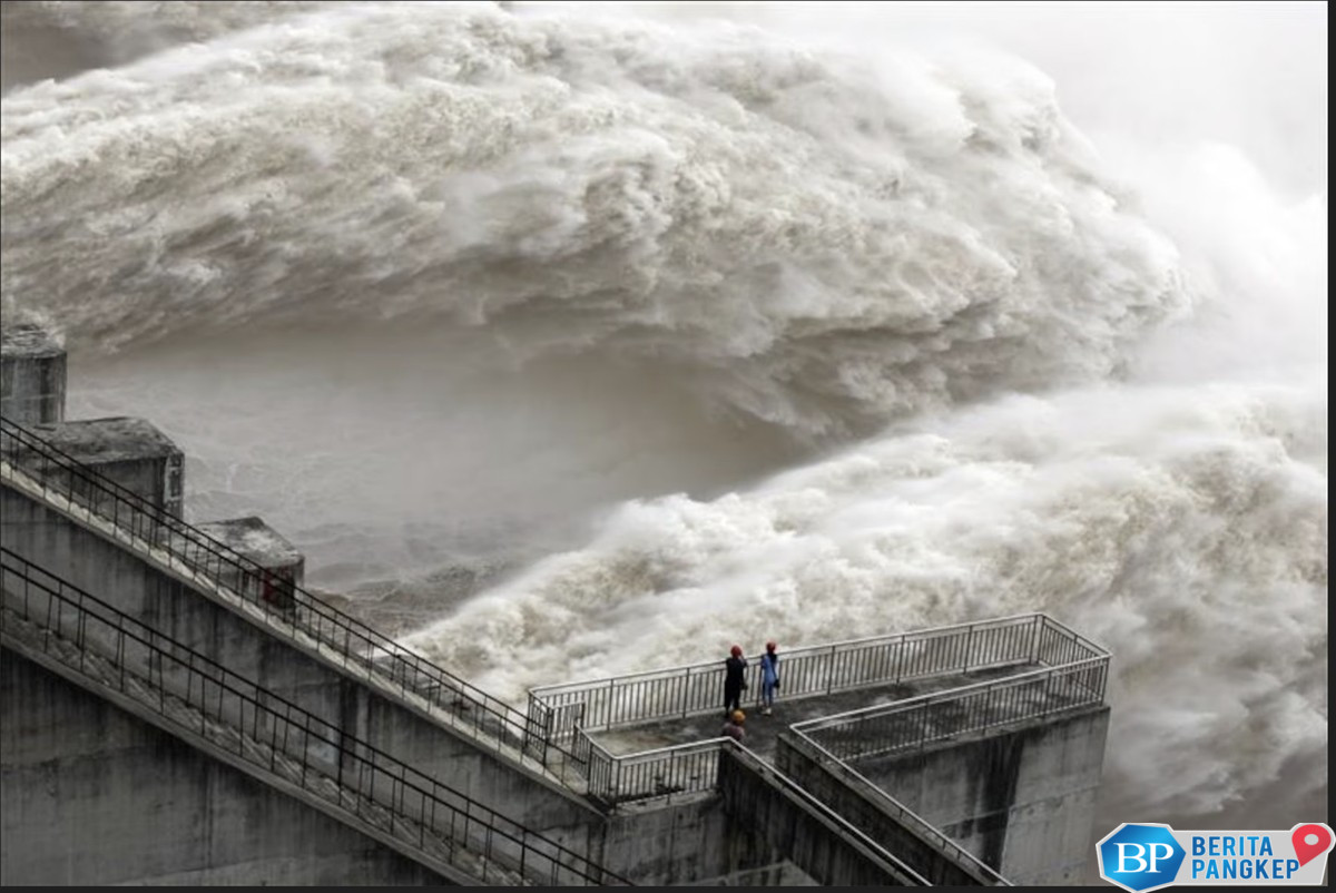 bendungan-terbesar-dunia-rp2700-t-ambisi-terliar-china-di-atap-dunia