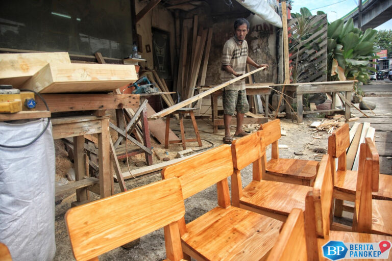 bocoran-aturan-buat-barang-pabrik-di-ri-wajib-pasang-logo-baru