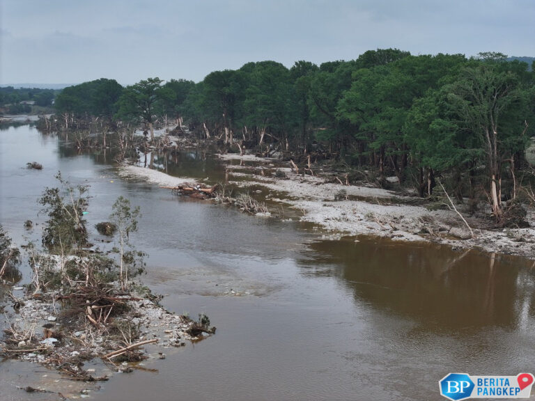 malapetaka-guncang-as-darat-jadi-lautan-100-tewas