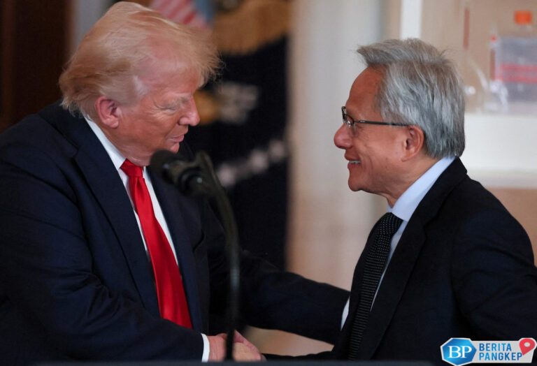 manusia-rp-2300-triliun-jadi-anak-emas-trump-elon-musk-minggir-2