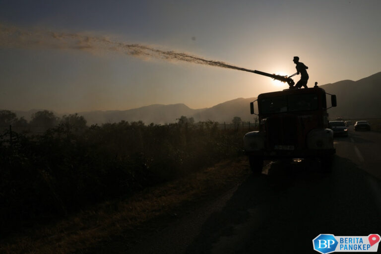 potret-eropa-dihantam-neraka-bocor-api-mengamuk-di-mana-mana