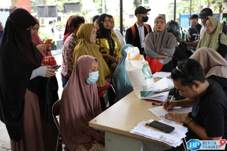 prabowo-tebar-bansos-rp-2026-t-sepanjang-semester-i-2025