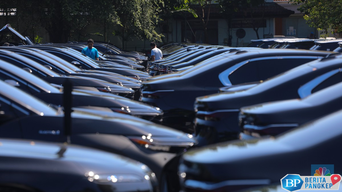 ramai-ramai-beralih-ke-mobil-listrik-china-makin-ganas