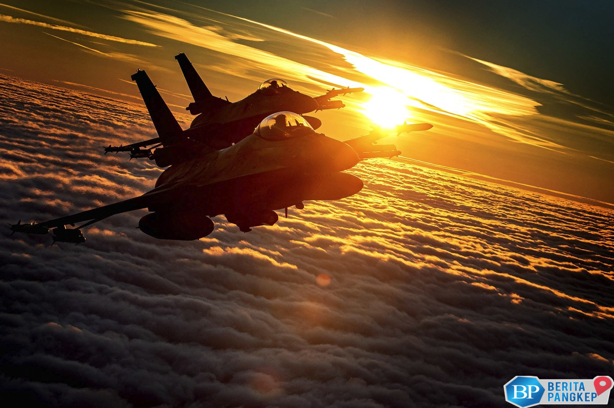 rusia-menggila-serang-ukraina-negara-nato-kerahkan-jet-tempur