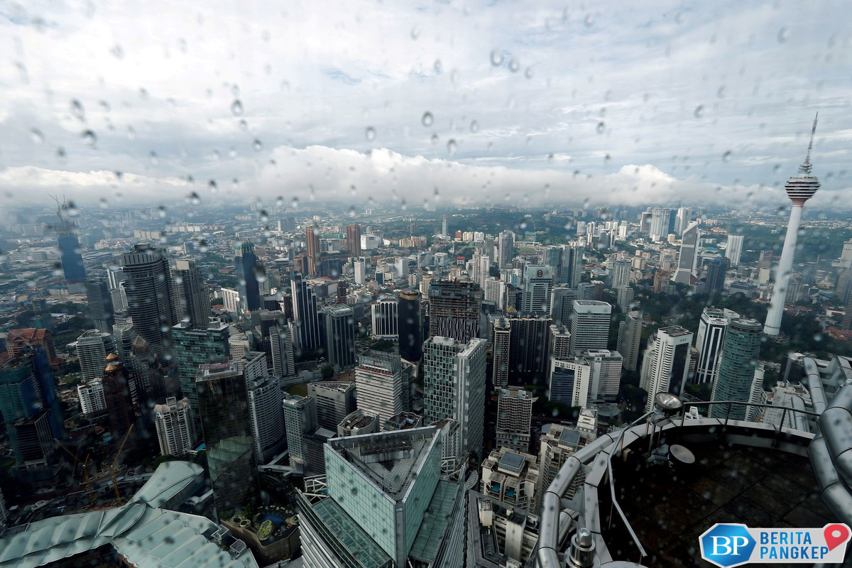 sistem-imigrasi-malaysia-down-antrean-wna-di-bandara-chaos