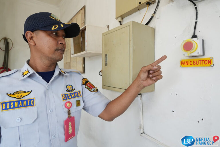 tombol-panik-tiba-tiba-dipasang-di-stasiun-kereta-api-apa-fungsinya