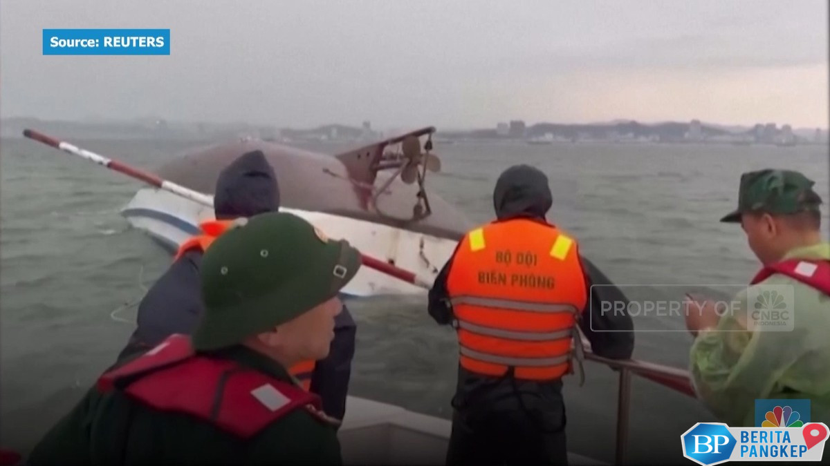 video-kapal-wisata-vietnam-terbalik-di-halong-bay-27-orang-tewas