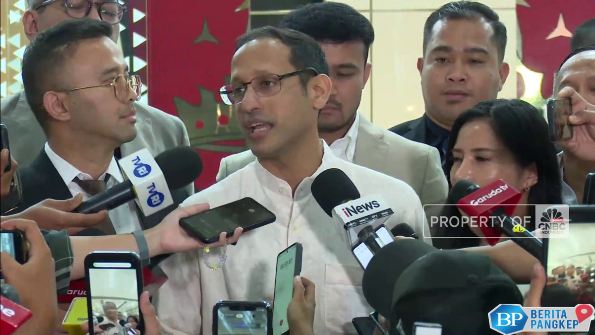 video-nadiem-makarim-usai-diperiksa-minta-izin-kembali-ke-keluarga