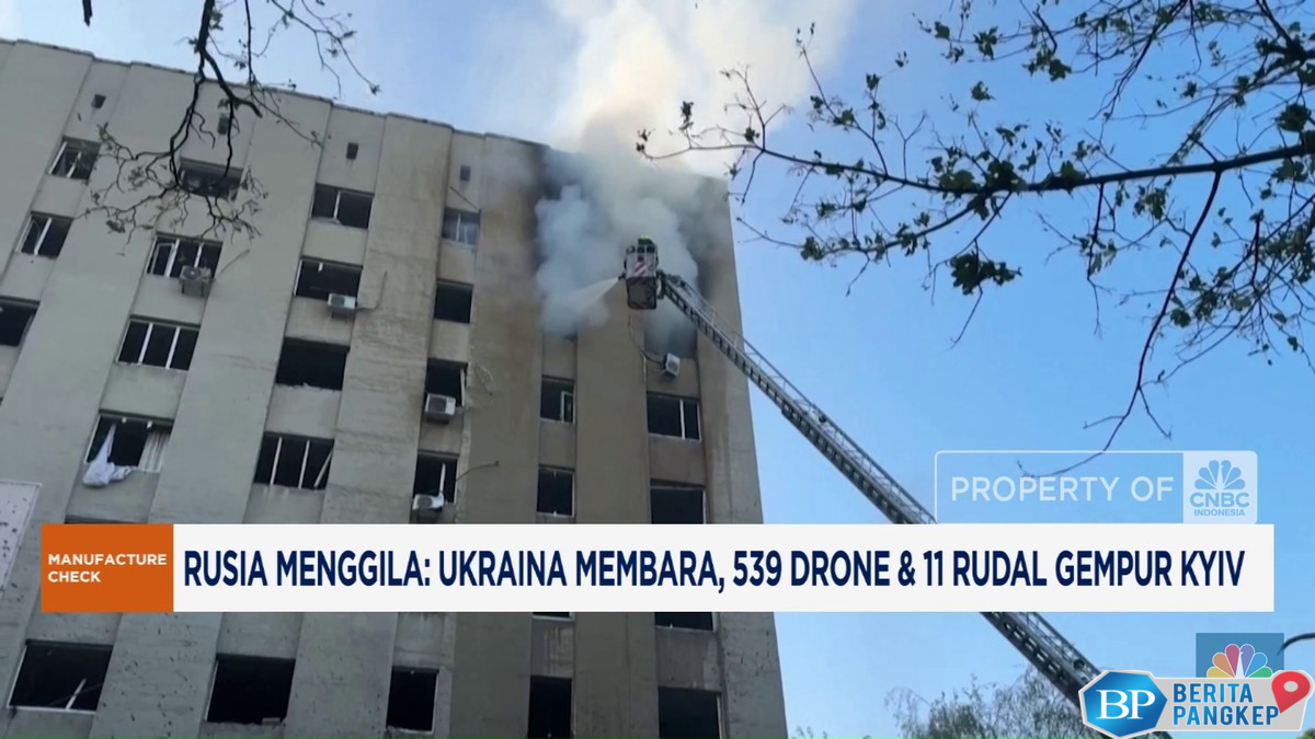 video-rusia-menggila-539-drone-dan-11-rudal-gempur-kyiv