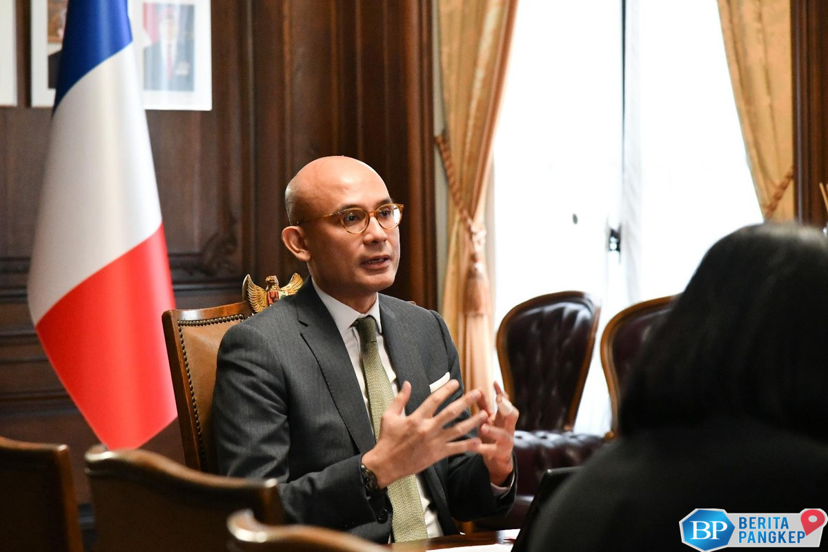 wamenlu-ri-buka-suara-soal-trump-ancam-naikkan-tarif-negara-brics-10