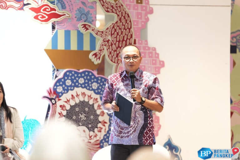 berubah-batik-tak-lagi-kuno-orang-muda-ri-jadi-kunci
