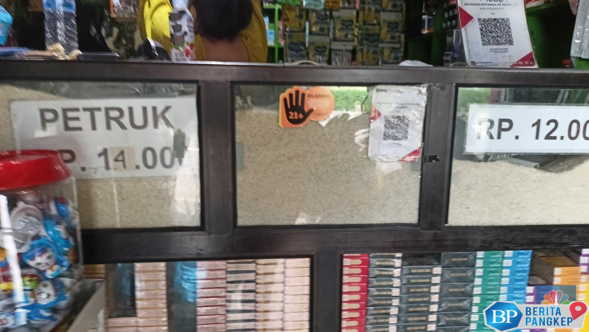 efek-stok-beras-di-minimarket-kosong-warga-serbu-warung-madura