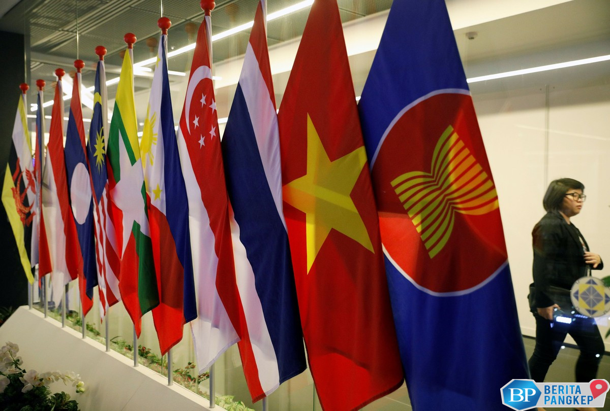 kabur-dari-china-banyak-yang-pindah-ke-tetangga-ri