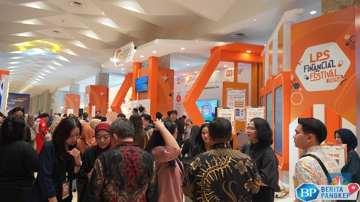 makin-heboh-warga-surabaya-serbu-lps-financial-festival-hari-kedua