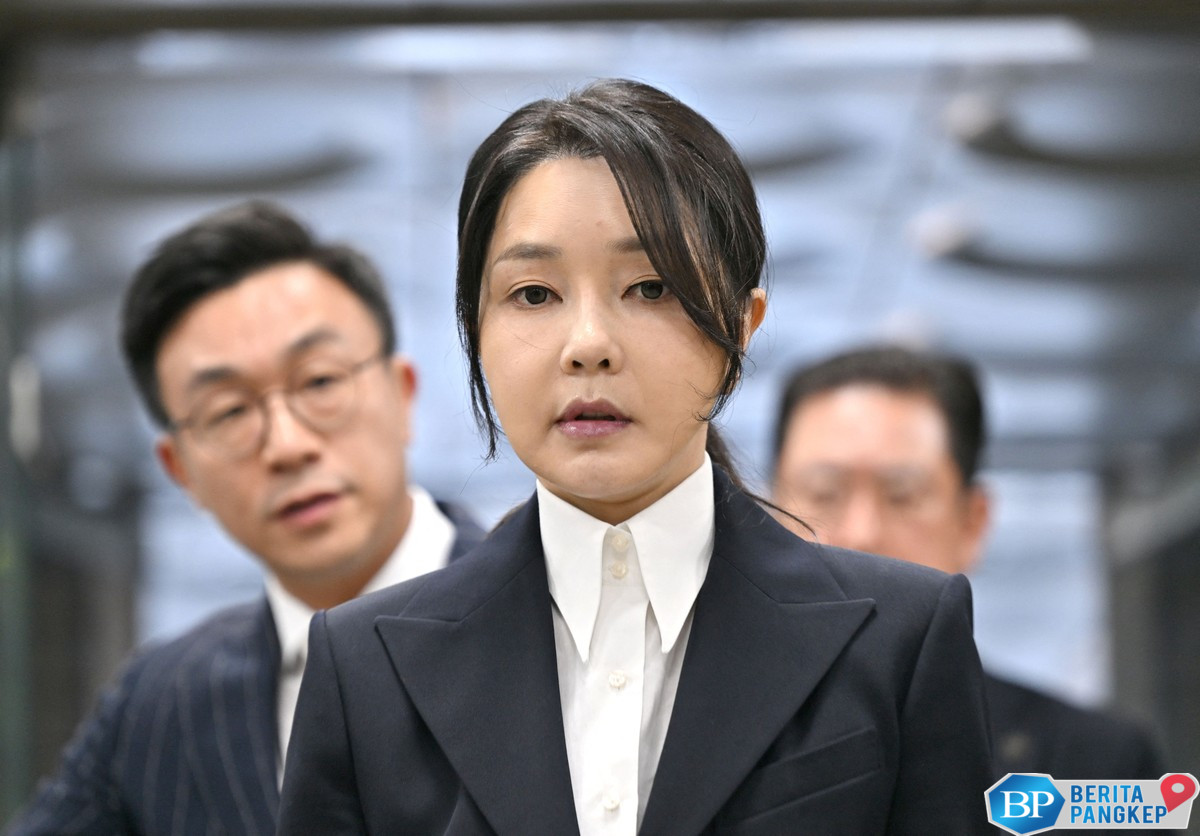 mantan-ibu-negara-terancam-ditahan-bisa-menyusul-suami-ke-penjara