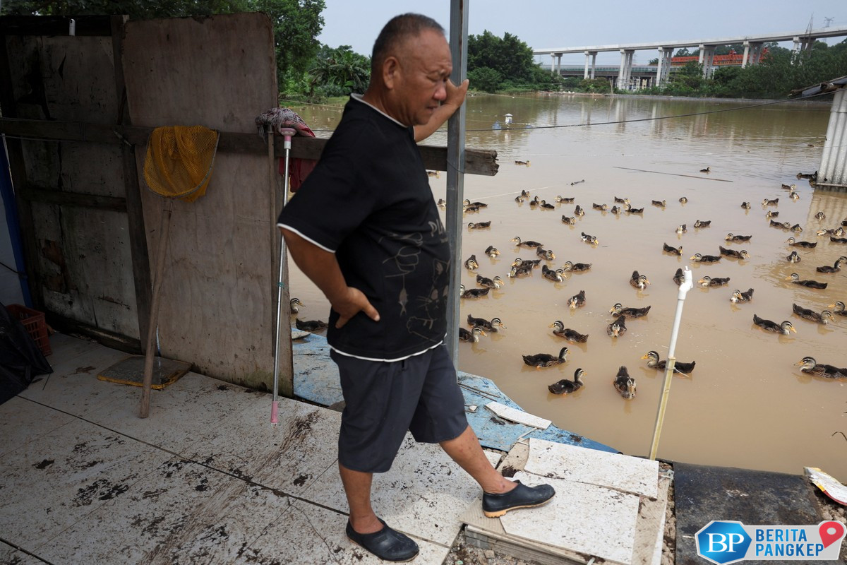 mendadak-banjir-bandang-potret-wilayah-china-jadi-cokelat