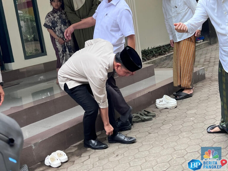 mengintip-sepatu-favorit-wapres-gibran-ternyata-made-in-bandung