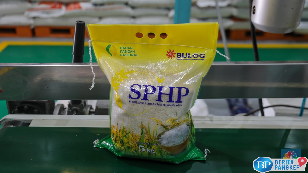 polri-ingatkan-warga-ri-jangan-panik-bulog-segera-guyur-beras-sphp