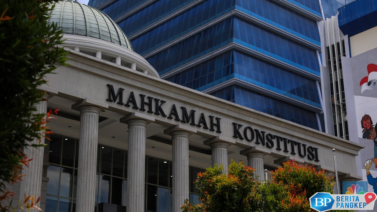 putusan-mk-mengadang-rangkap-jabatan-wakil-menteri-melenggang