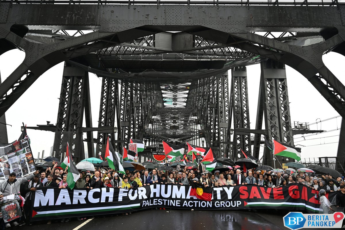 ribuan-orang-padati-jembatan-sydney-tuntut-akhiri-perang-di-gaza