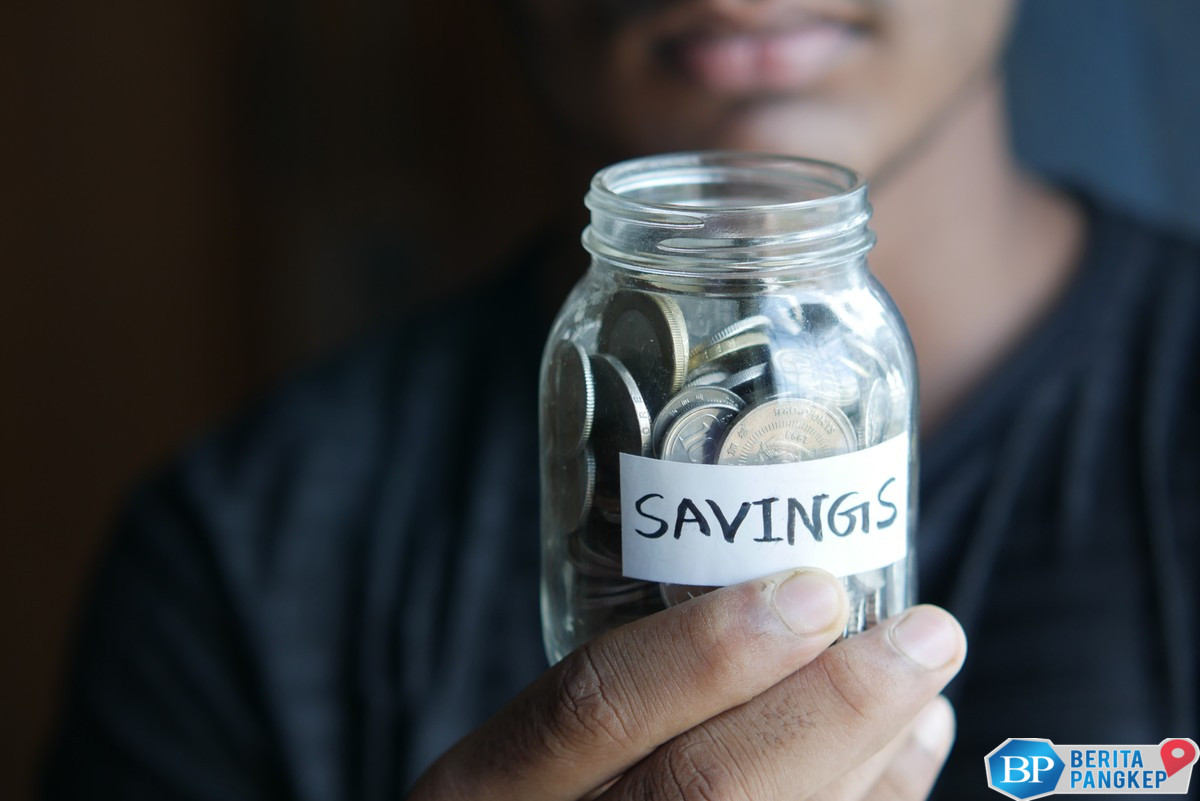 simpan-banyak-uang-di-bank-bikin-rugi-ini-penjelasannya