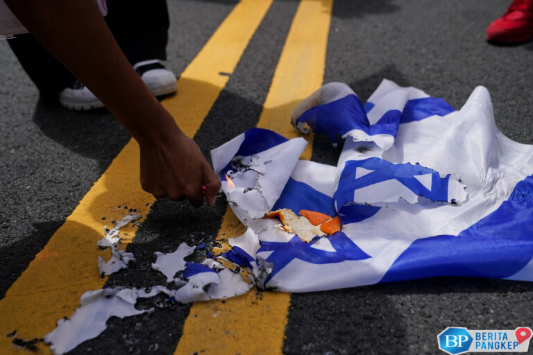 terungkap-ngerinya-israel-sadap-jutaan-panggilan-telepon-setiap-jam