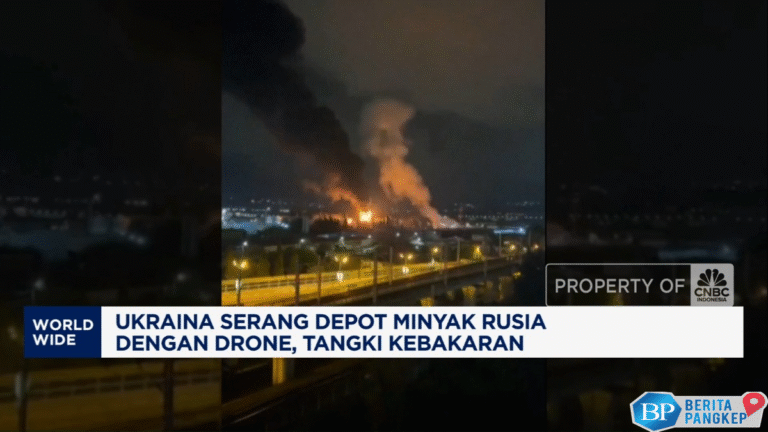 video-drone-ukraina-serang-depot-minyak-rusia-picu-kebakaran-besar