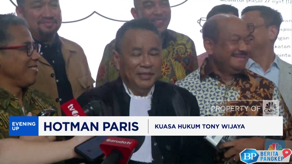 video-hotman-paris-desak-kasus-gula-dihentikan-pasca-abolisi-lembong