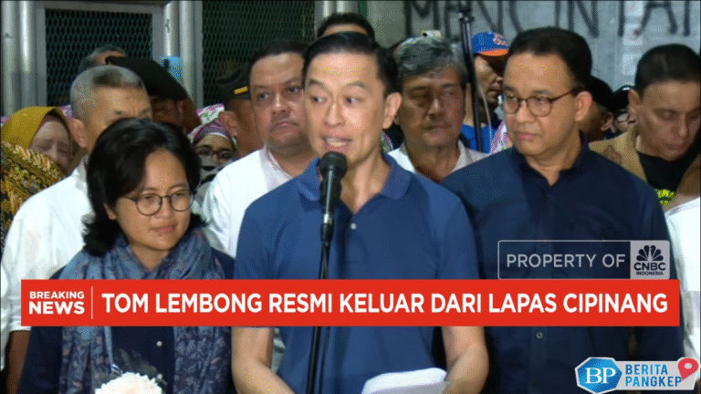 video-sah-tom-lembong-resmi-bebas-dari-lapas-cipinang-1