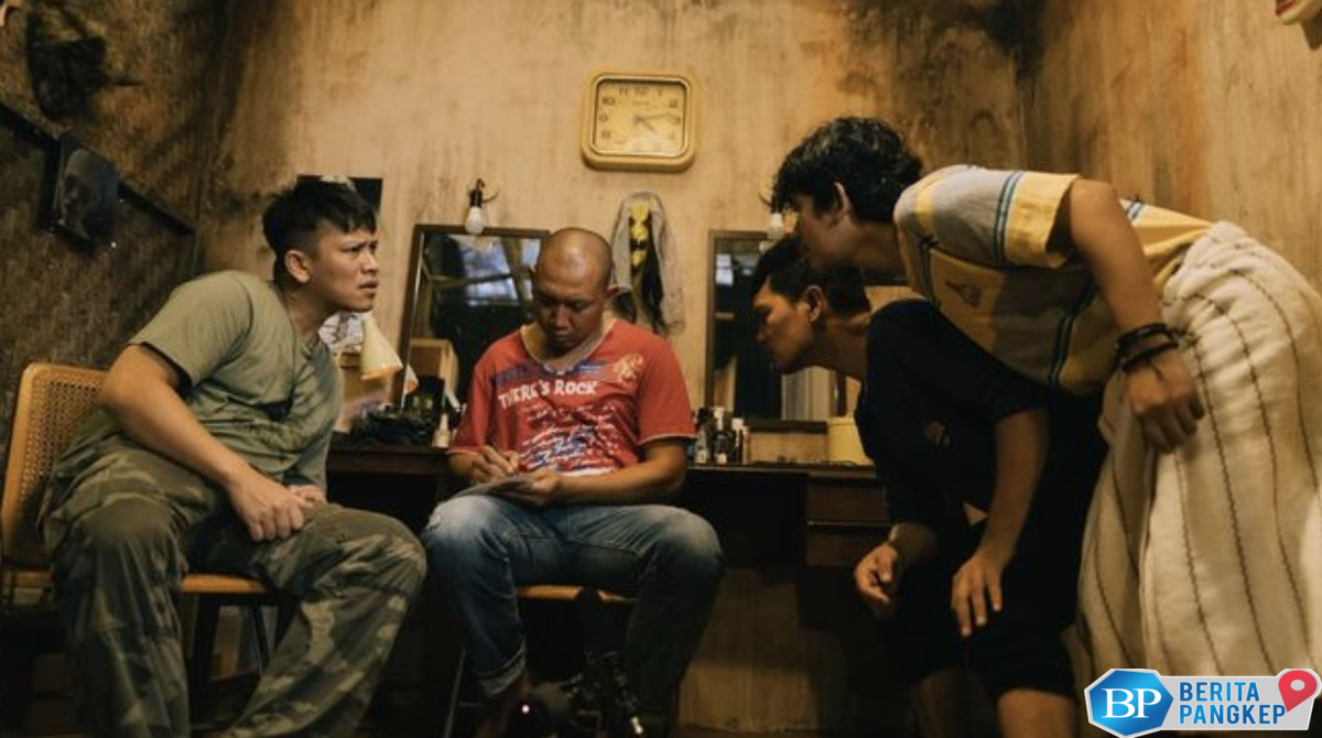 yuk-lihat-aksi-lucu-komedian-agak-laen-di-lps-financial-festival-medan